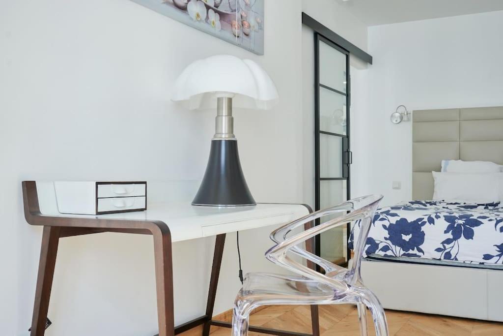 Type F2 Renove- Quartier Elysee Appartement *